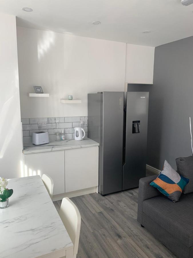 Smeaton Serviced Accommodation Liverpool Eksteriør billede