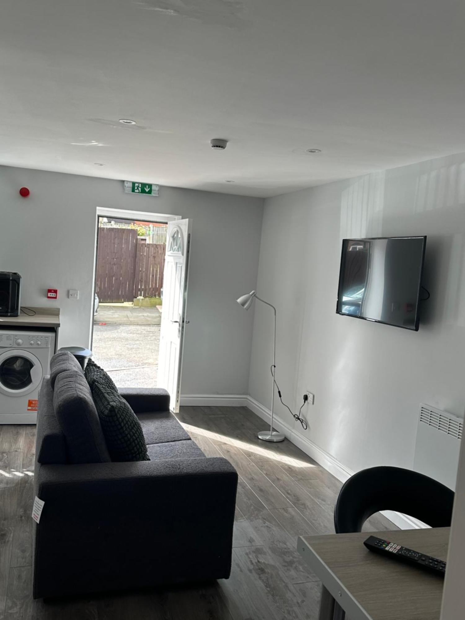 Smeaton Serviced Accommodation Liverpool Eksteriør billede